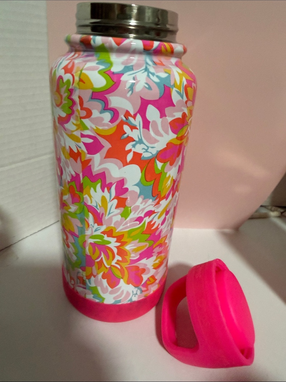 Swig Life Flora Rosa 32oz Tumbler Floral Water Bottle Pink & Multicolor